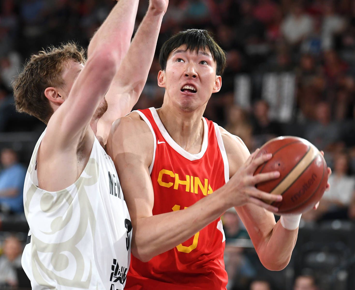 今日NBA重要伤停08:30 太阳 VS 猛龙杜兰特：出战格雷森-阿伦、利特尔、比尔、达米恩-李 ：缺席科洛克：缺席09:00 爵士 VS 灰熊奥利尼克、克拉克森：可能出战邓恩、马尔卡宁：缺席拉拉维亚、蒂尔曼、肯纳德、斯马特、亚当斯、莫兰特、布兰登-克拉克：缺席09:00 76人 VS 鹈鹕豪斯、乌布雷：缺席麦科勒姆、：出战南斯、马特-里安、特雷-墨菲：缺席10:00 火箭 VS 掘金范弗利特、泰特、阿门-汤普森、奥拉迪波：缺席约基奇、阿隆-戈登、贾马尔-穆雷：出场成疑弗拉特科-坎卡：缺席11:00 快船 VS 国王梅森-普拉姆利、波士顿：缺席基根-穆雷：出场成疑莱恩：缺席专家推荐【周教练】足球12中9 带来11月30日早间9:30哥伦甲 卡利体育会 VS 托利马【易球胜】足球5中4 带来11月30日早间09:06墨联 利昂 VS 墨西哥美洲队【朱立宇】篮球10连红 带来11月30日早间10:00NBA 火箭 VS 掘金；11:00NBA 快船 VS 国王今日热点赛事今日上午10:00，NBA 火箭 VS 掘金；快船 VS国王，朱立宇（10连红），早间08:30NBA 太阳 VS 猛龙，王岳（7中6）等专家将带来精彩解析，敬请关注！